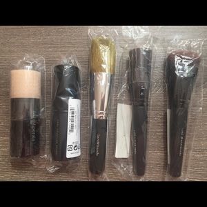 bareMinerals 5 Full Size Brushes